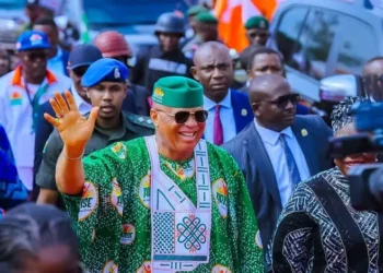 JUST-IN: Akwa-Ibom Gov Eno Officially Dumps PDP for APC