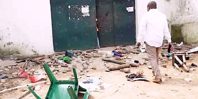 Keffi Jailbreak: 5 Officers Injured, 7 Inmates Recaptured as CG Orders Manhunt