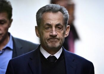 Foreign Tit Bits Today