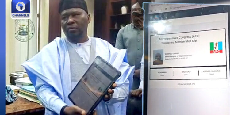 BREAKING: Adamawa Gov Fintiri Defects To APC