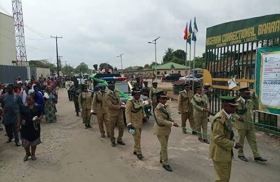 Male Visitor Arrested for Attempting to Smuggle Drugs into Agodi Custodial Centre in Ibadan