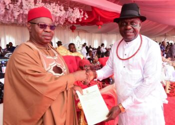 Oborevwori Presents Staff Of Office To Akpomudje