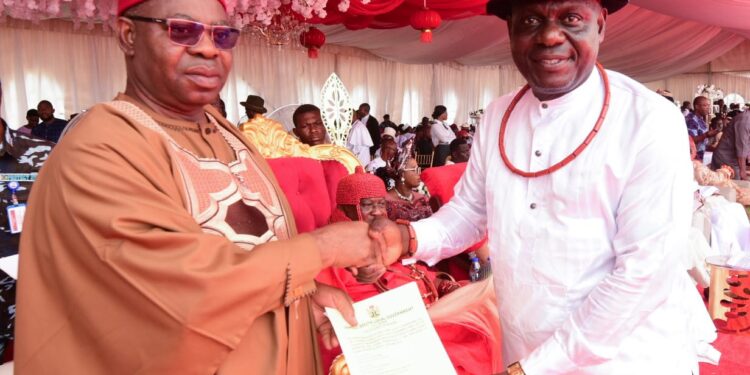 Oborevwori Presents Staff Of Office To Akpomudje