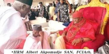 Oborevwori presents staff of office to Ohworode of Olomu, as monarch seeks power, hospital for kingdom