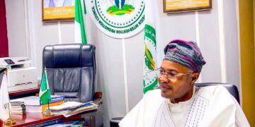 Nigerian Police allegedly carry out “subtituted arrest” on DG of disowned Federal Government Agency by arresting his father in place of him