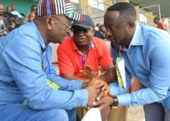 Federal Commissioner James Oche Celebrates Ujor New Yam Festival in Apa-Agila …….Pays homage to traditional rulers, honours late father with Royal Okanga performance