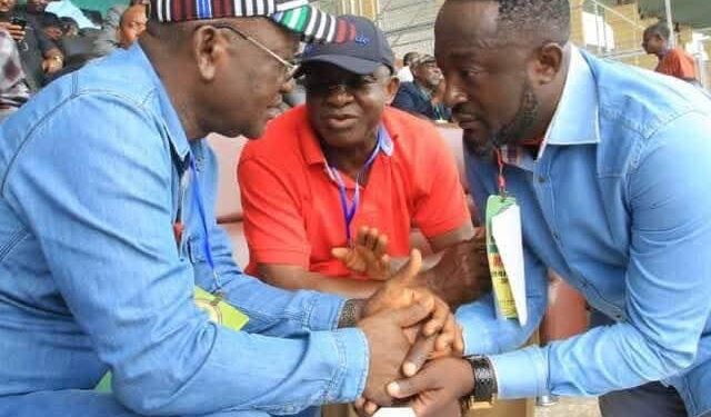 Federal Commissioner James Oche Celebrates Ujor New Yam Festival in Apa-Agila …….Pays homage to traditional rulers, honours late father with Royal Okanga performance